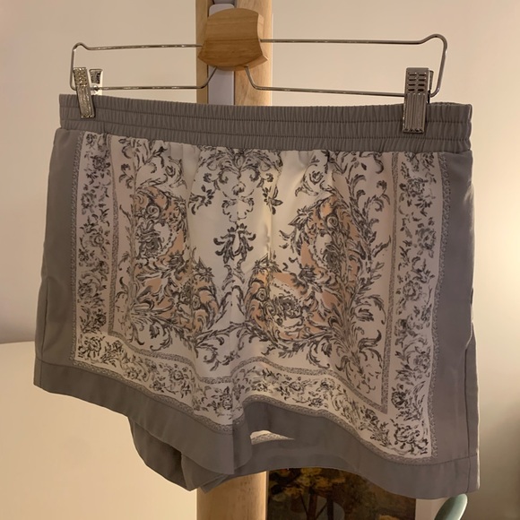 BCBGMAXAZRIA Grey Shorts - Picture 1 of 3